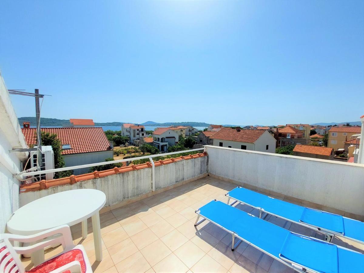 Apartments Neva & Neva Beach House Srima Esterno foto
