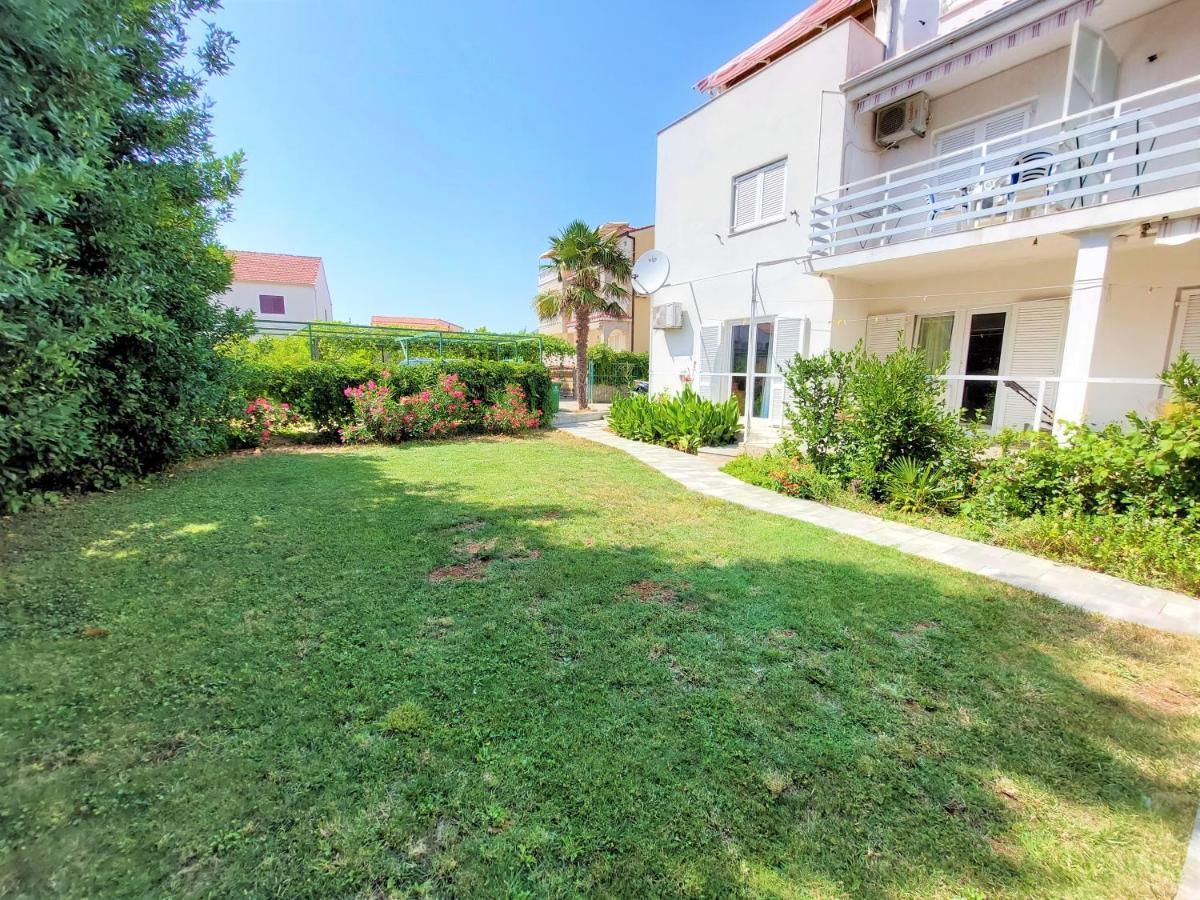 Apartments Neva & Neva Beach House Srima Esterno foto
