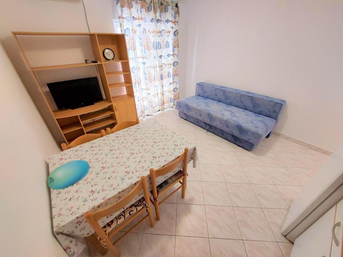 Apartments Neva & Neva Beach House Srima Esterno foto